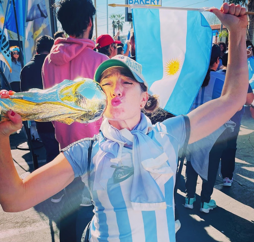 Read more about the article 2022 was a good year! More of this in 2023!! Happy New Year, everyone!!! 🏆🇦🇷💋 #happynewyear #felizañonuevo #argentina #campeón #messi #azulyblanco #worldcup #copamundial @mercadobuenosairesusa