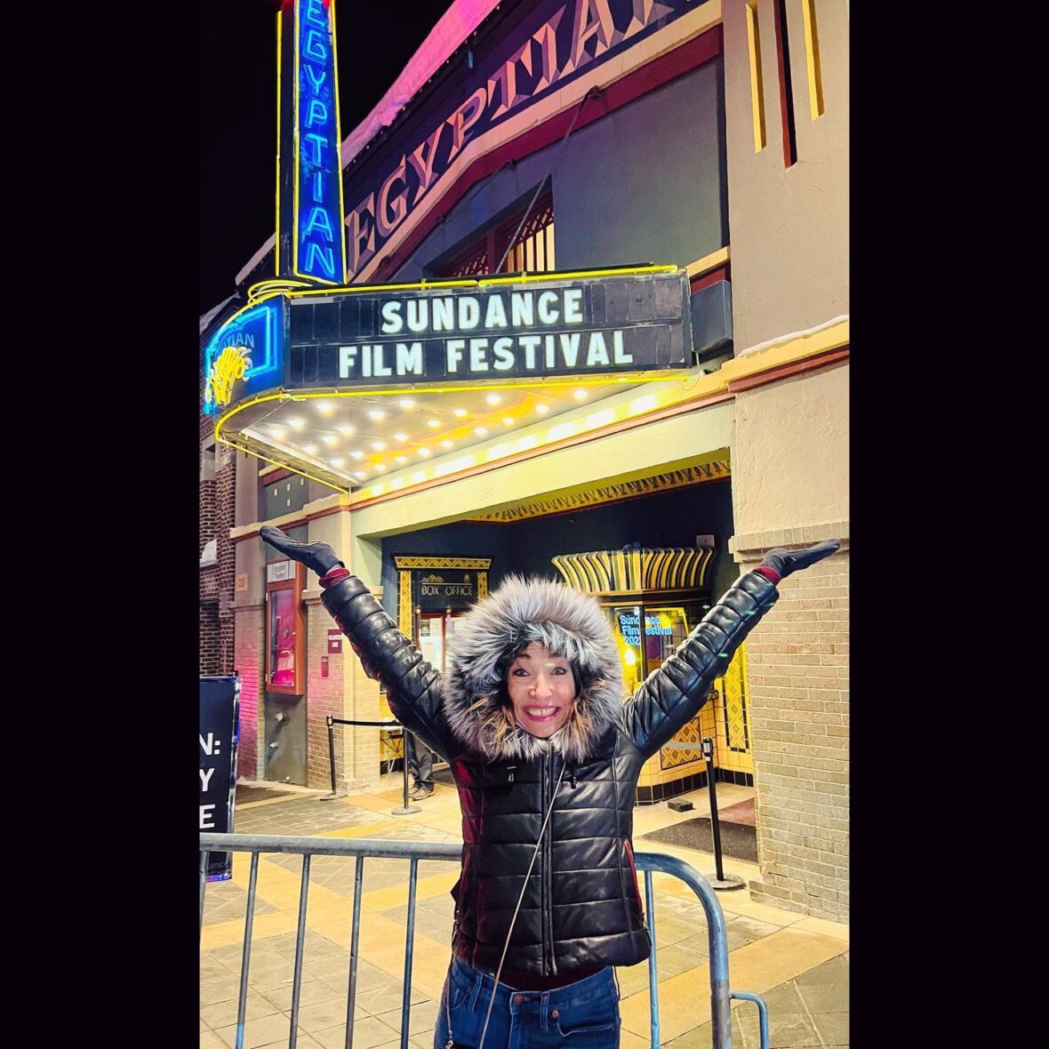 You are currently viewing Oh snap! #Sundance is heating up! (It’s 7 degrees here.) 🥶 #photoby @jamiejohnsonphotography #sundancefilmfestival #parkcity