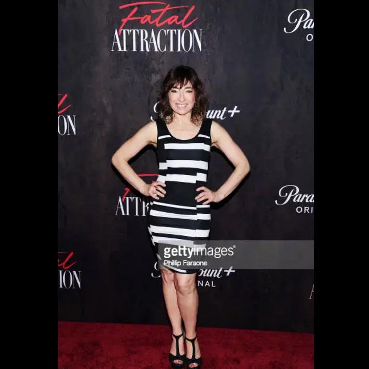Read more about the article 👆🏼Understood the assignment ❤️‍🔥 #fatalattraction #redcarpet #premiere #hollywood #actorslife #matchymatchy #hairby @brandonlibe…